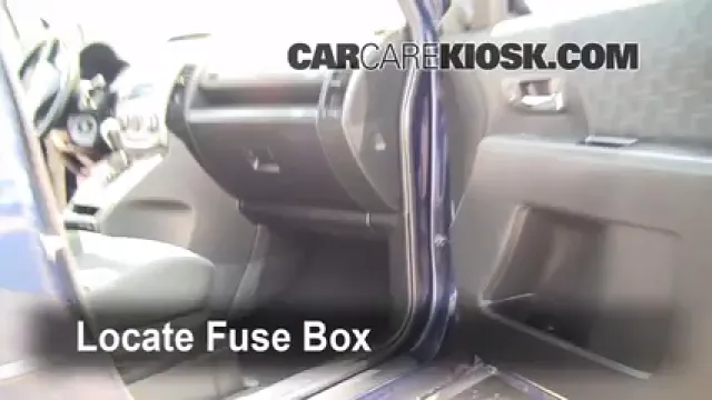 2009 Mazda 5 Sport 2.3L 4 Cyl. Fuse (Interior) Check